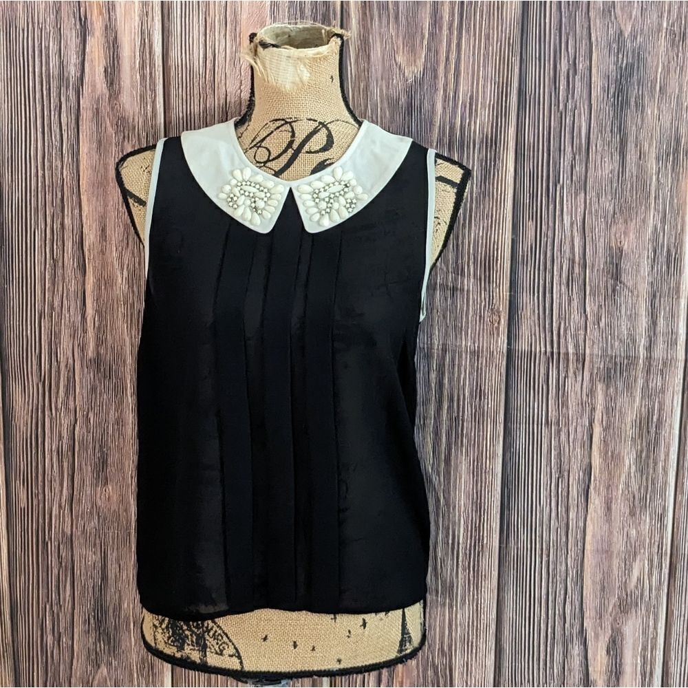 Darling Sleeveless Top